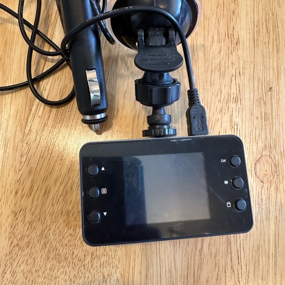 Dash Camera - Picture 3 of 3